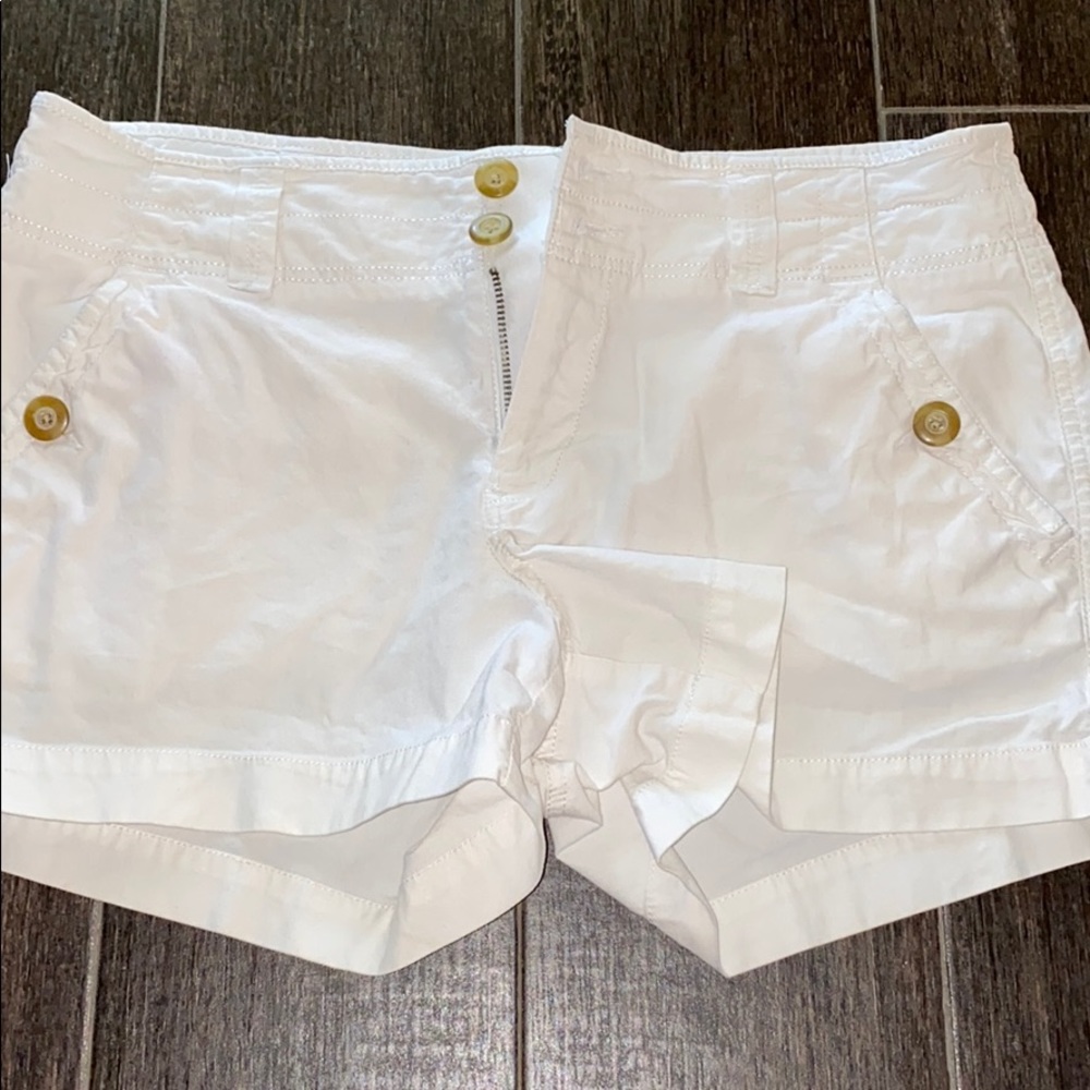Old navy white summer shorts